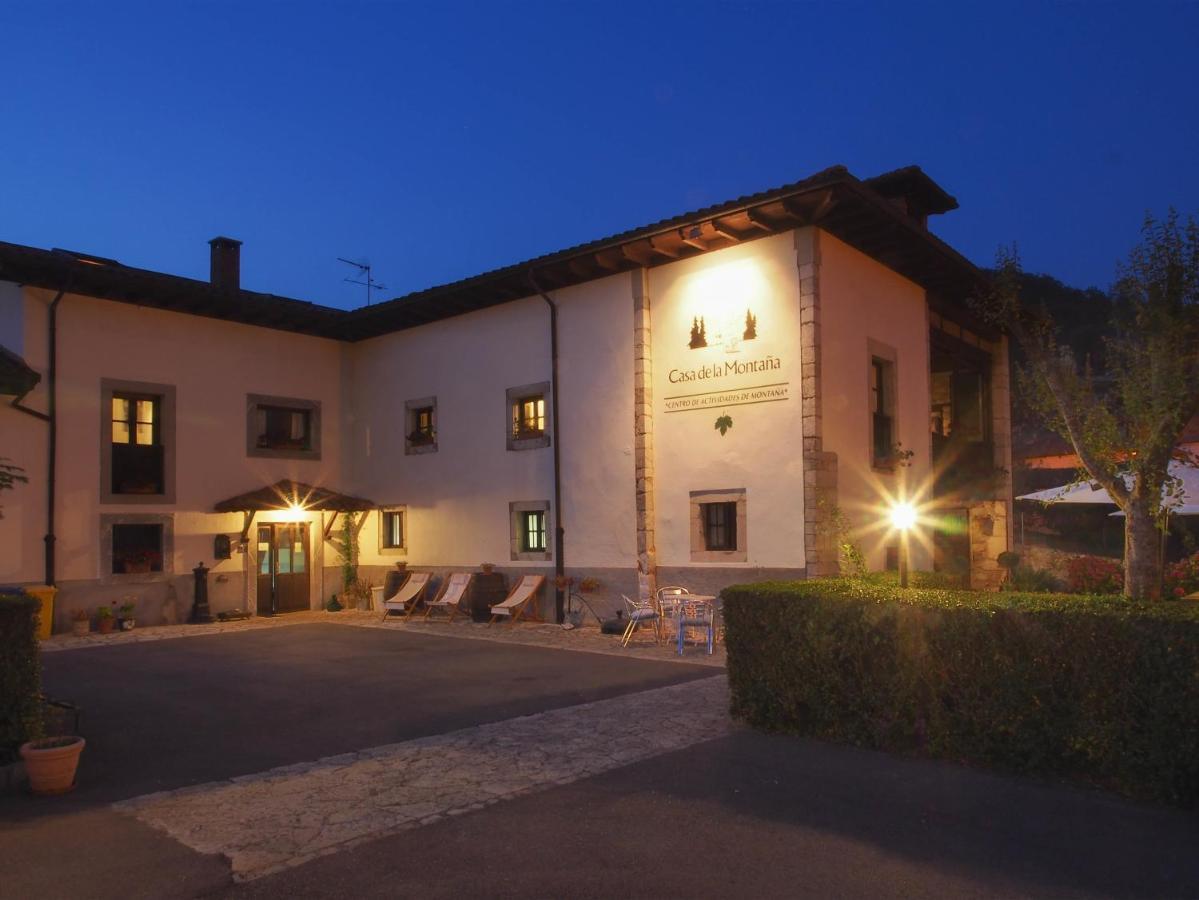Casa De La Montana Albergue Turistico Avín Exteriér fotografie