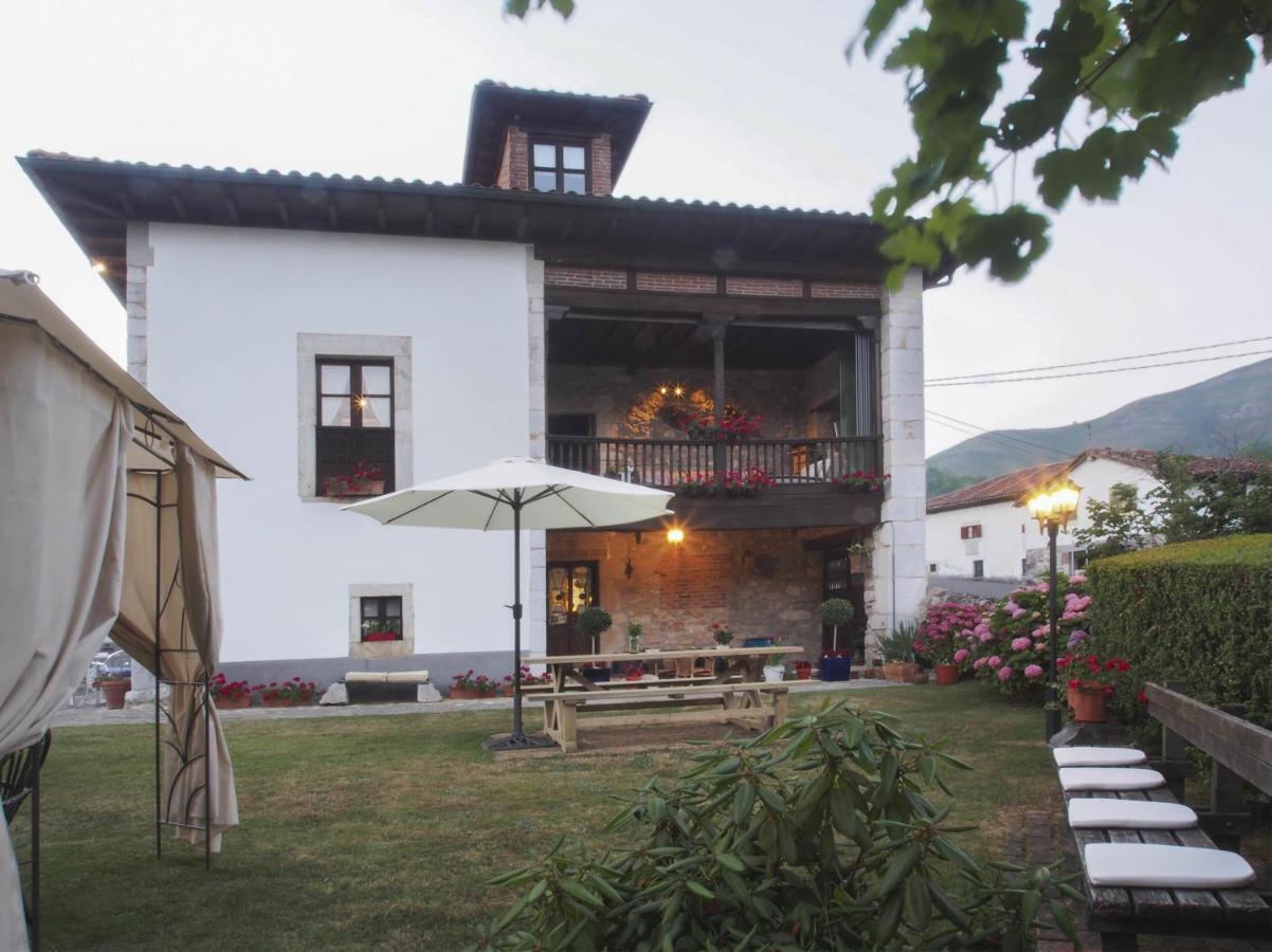 Casa De La Montana Albergue Turistico Avín Exteriér fotografie
